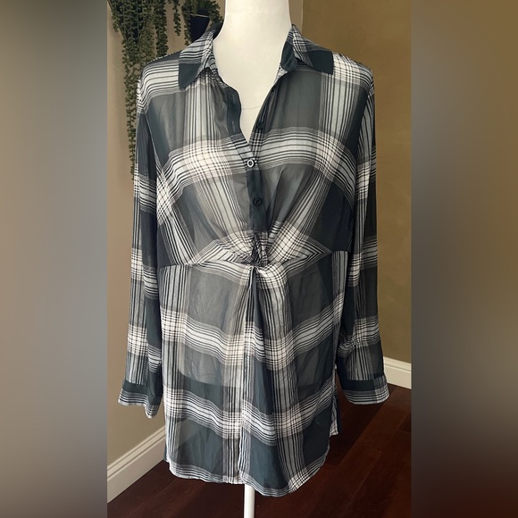 Torrid Green Plaid Chiffon twisted knot long sleeve top size 0/ Large / 12 - Picture 5 of 7
